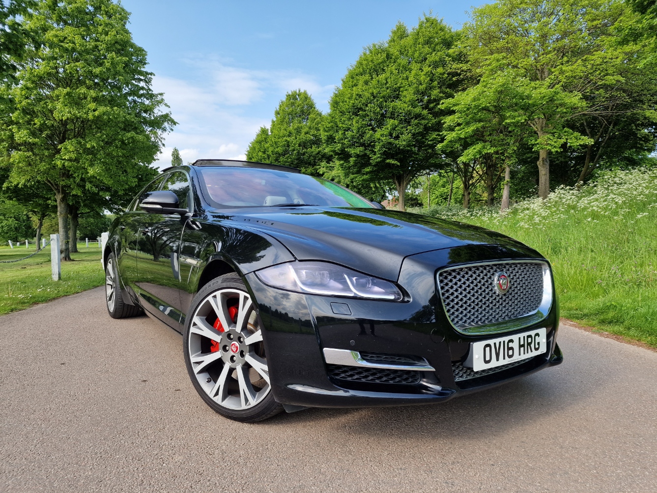 Jaguar XJ 3.0d V6 Portfolio Auto Euro 6 (s/s) 4dr Loughton Motor Company